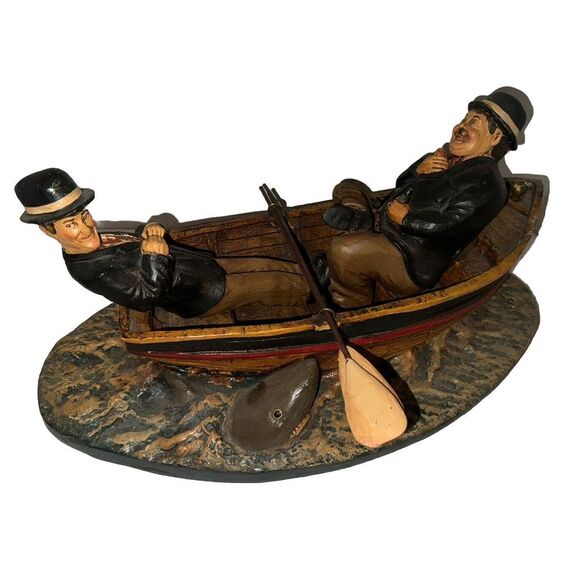 Extremely Rare! Laurel & Hardy Fishing in Boat Figurine Statue With Accessories - Picture 2 of 15